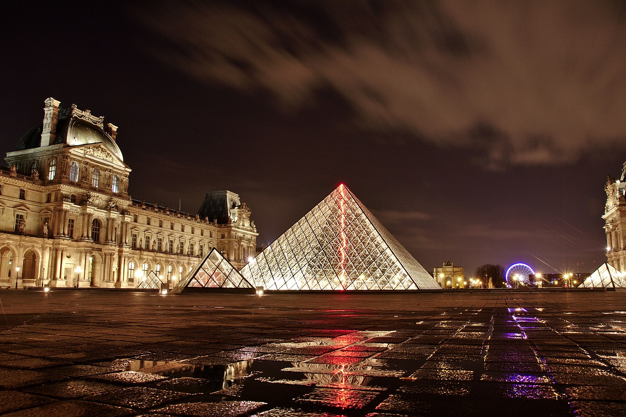 louvre1868203_1280.jpg
